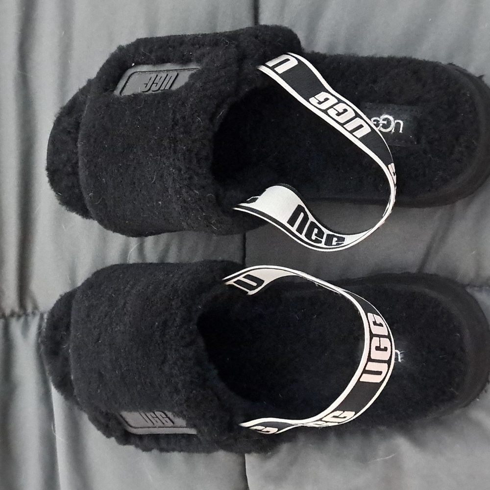 UGG Disco slides size 8